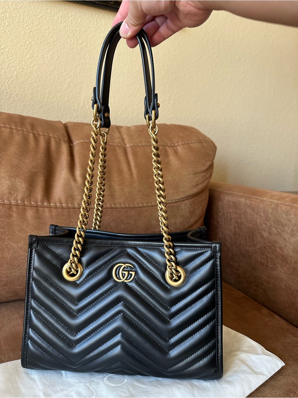 Gucci GG Marmont Small Matelassé Leather Tote in black